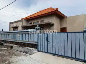 Charming 2-bedroom villa near Yeh Gangga Beach with private pool in Tabanan. Perfect for relaxing Ba.